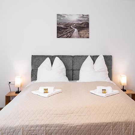 Luxury Sedda Bed, Nespresso, Netflix Apartment Линц Екстериор снимка