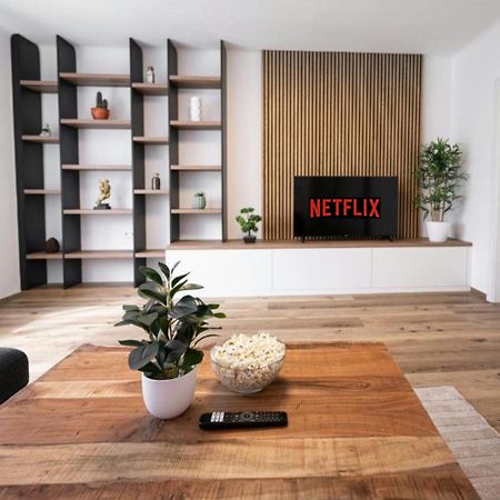 Luxury Sedda Bed, Nespresso, Netflix Apartment Линц Екстериор снимка